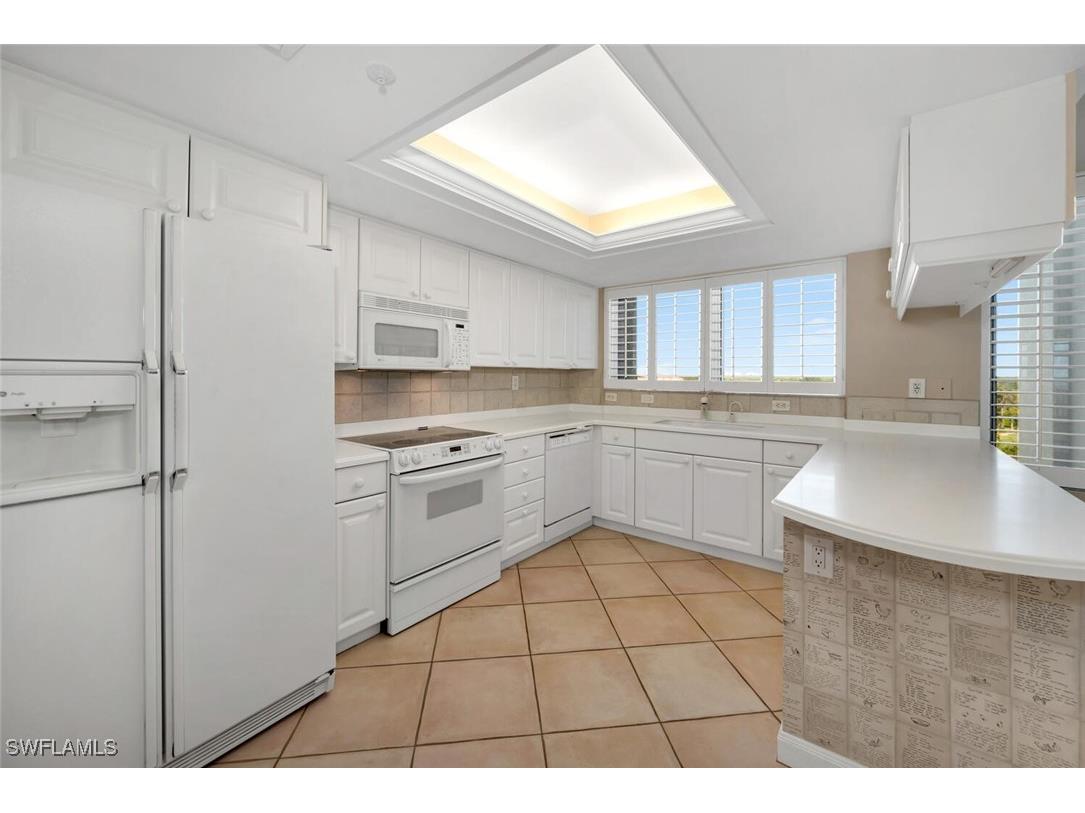 6849 Grenadier Boulevard #802 Naples FL 34108 224004577 image10