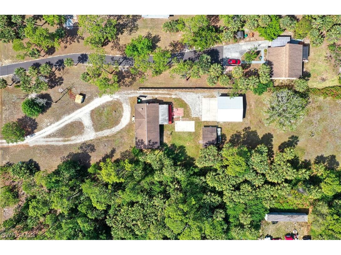 685 12th Avenue NE Naples FL 34120 223023085 image1