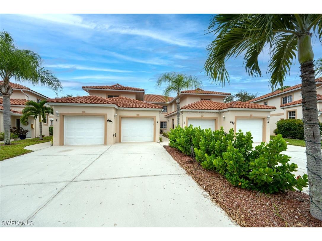 685 Luisa Lane #824-1 Naples FL 34104 223055638 image1