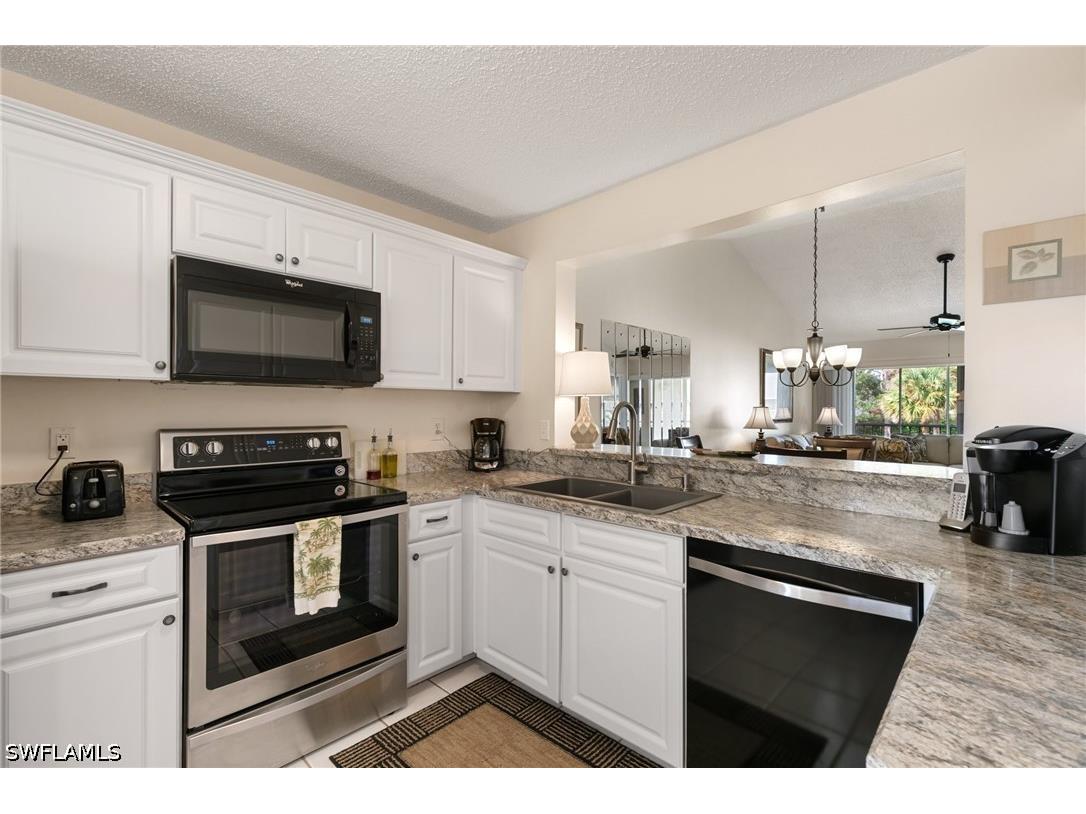 685 Squire Circle #204 Naples FL 34104 226020848 image10