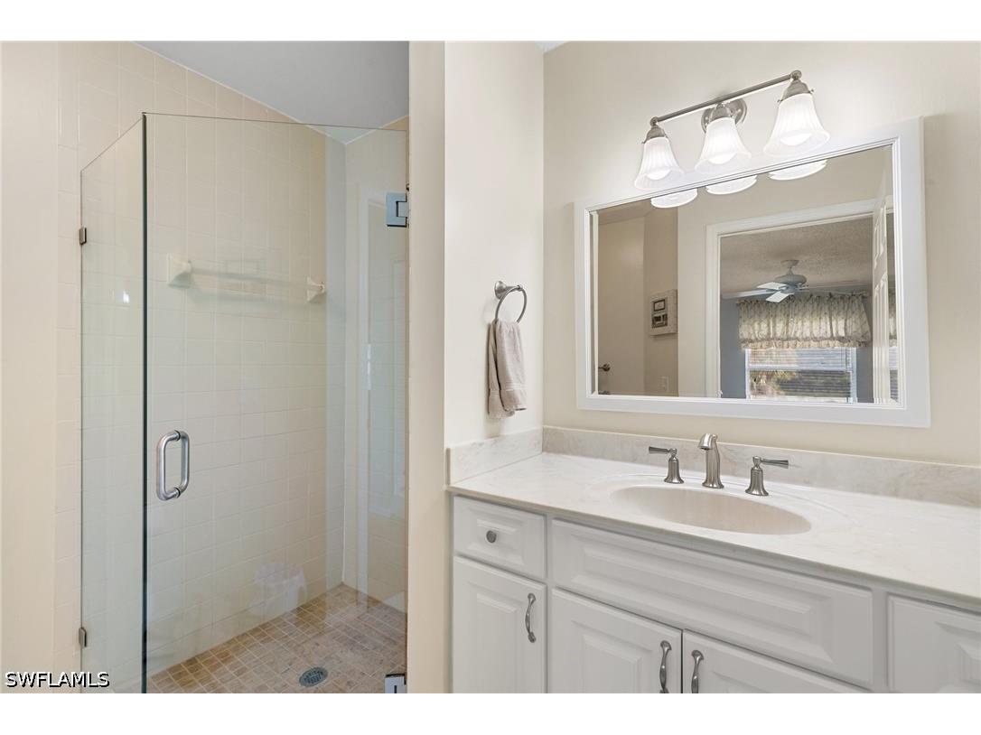 685 Squire Circle #204 Naples FL 34104 226020848 image15