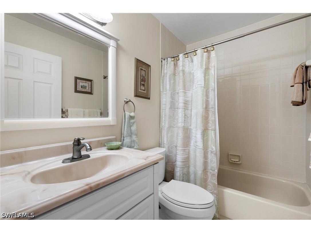 685 Squire Circle #204 Naples FL 34104 226020848 image18