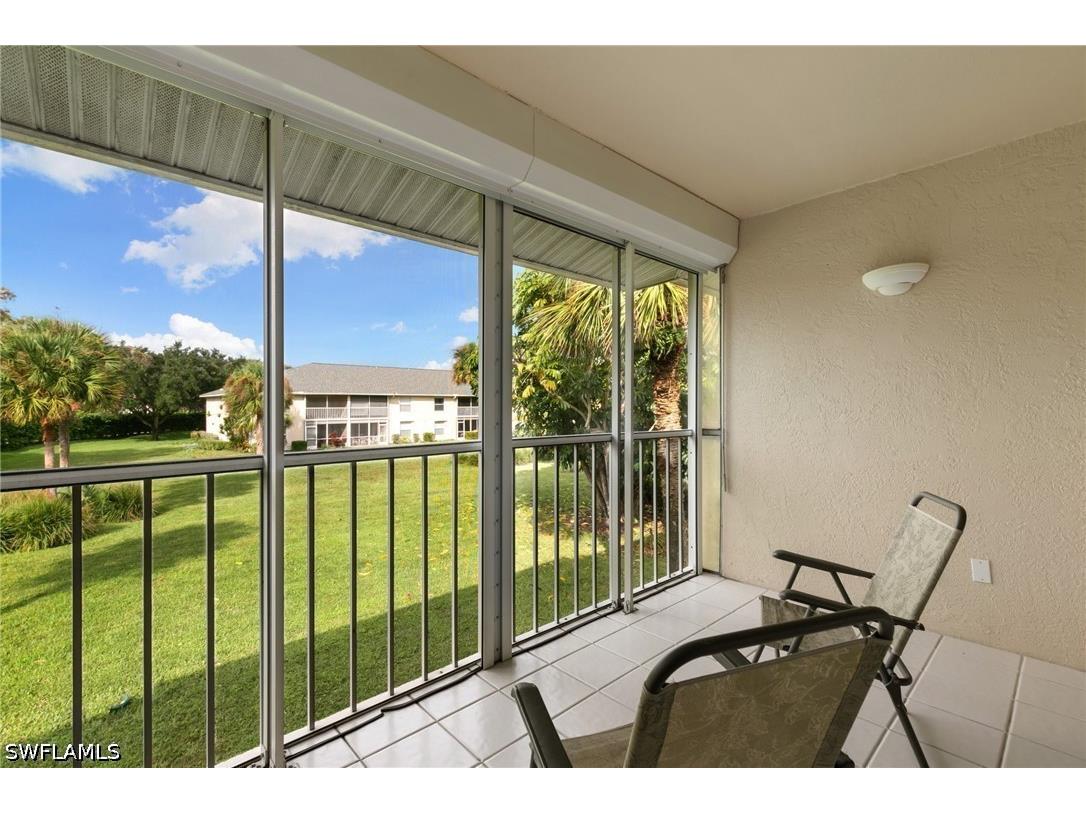685 Squire Circle #204 Naples FL 34104 226020848 image21