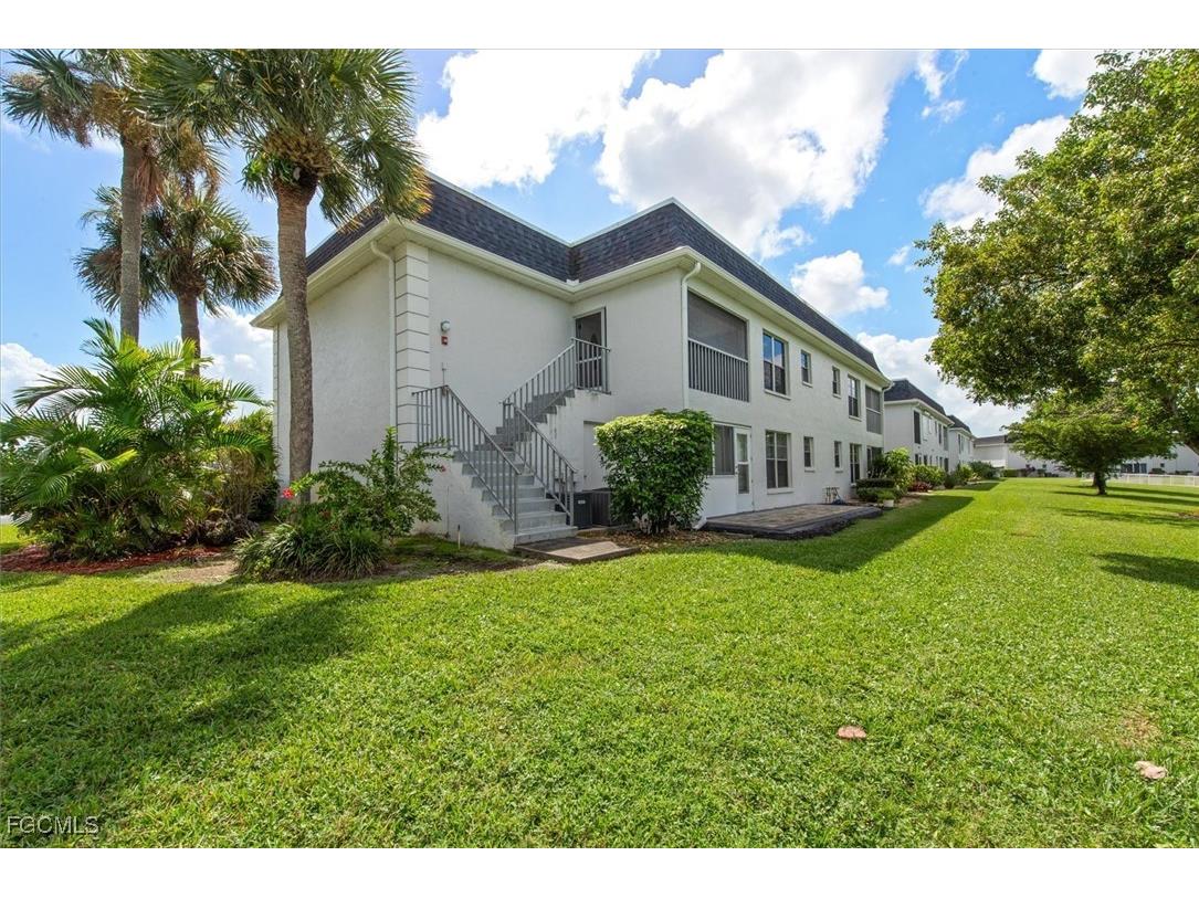 6852 Sandtrap Drive #4 Fort Myers FL 33919 2025015497 image21