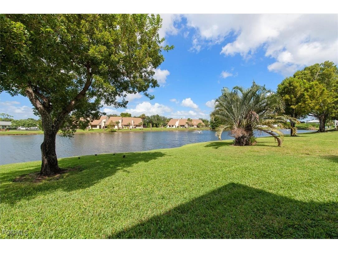 6852 Sandtrap Drive #4 Fort Myers FL 33919 2025015497 image23