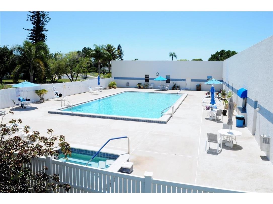 6852 Sandtrap Drive #4 Fort Myers FL 33919 2025015497 image26