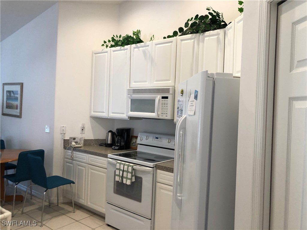 6854 Sterling Greens Drive #201 Naples FL 34104 225061225 image4