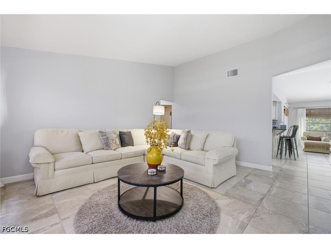 6856 Fairview Street Fort Myers FL 33966 2026022998 image4
