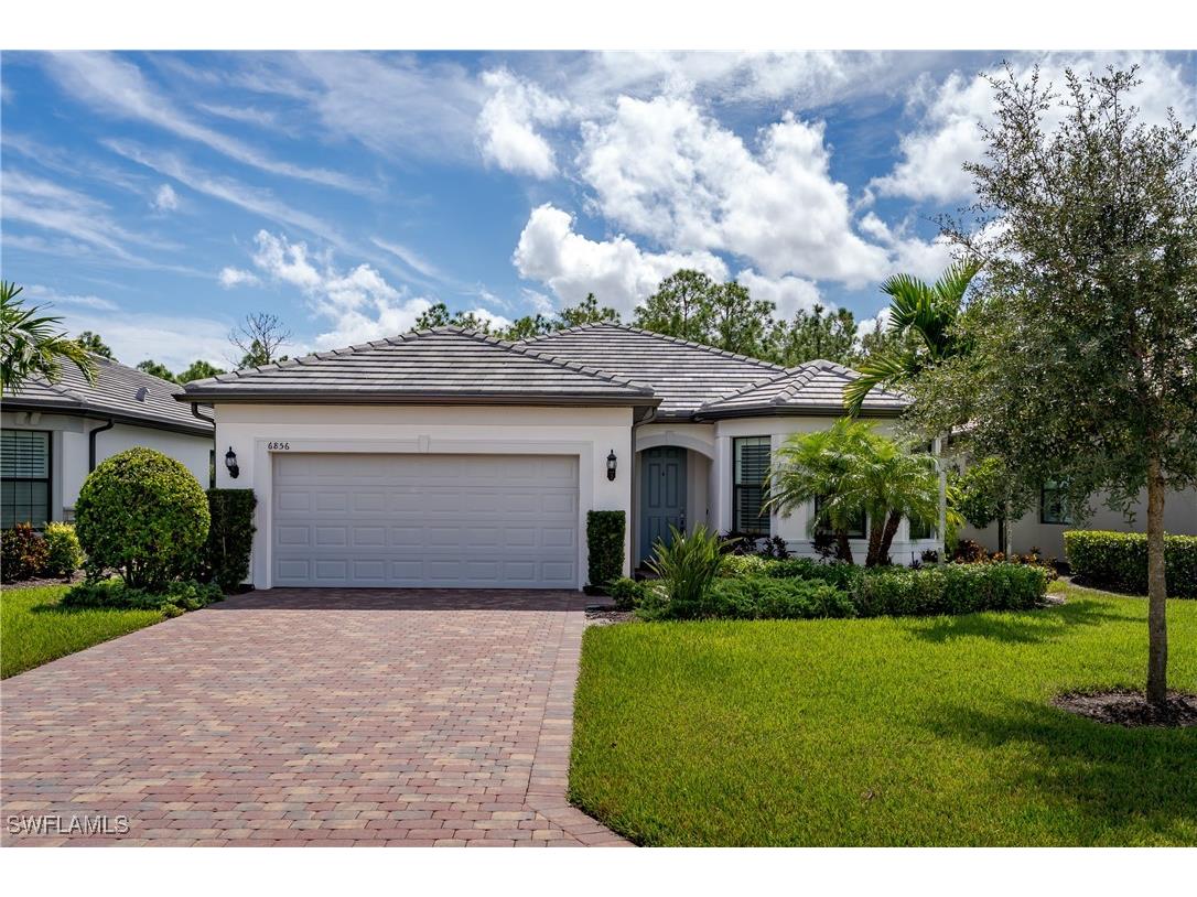 6856 Winding Cypress Drive Naples FL 34114 225071664 image1