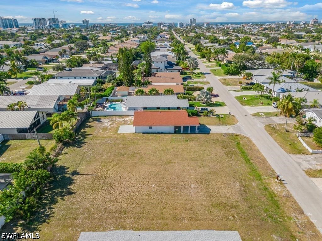 686 97th Avenue N Naples FL 34108 226020344 image1