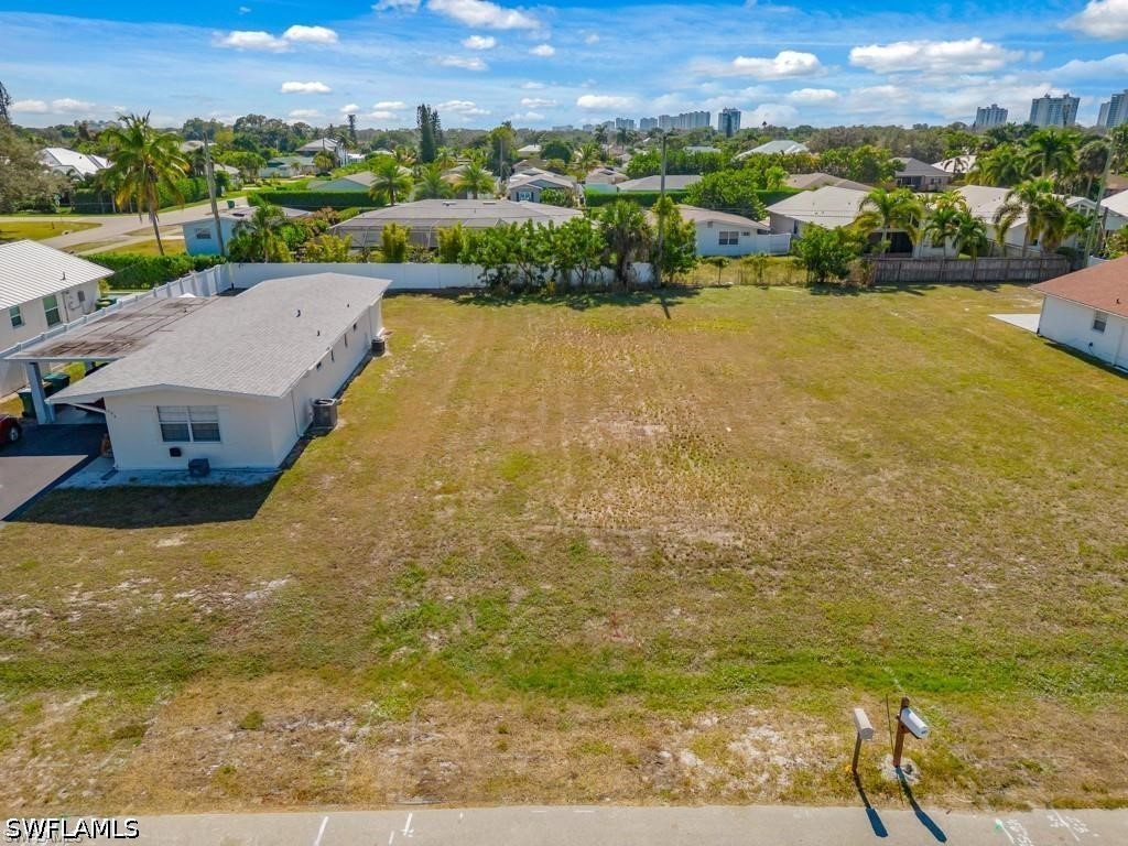 686 97th Avenue N Naples FL 34108 226020344 image2