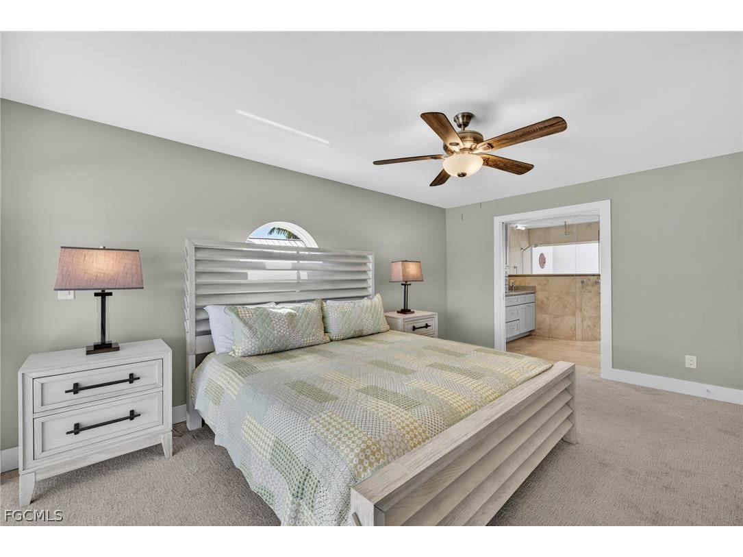 686 Emeril Court Sanibel FL 33957 2026004589 image18