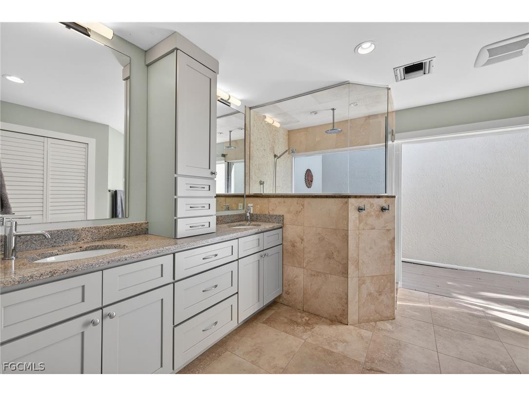 686 Emeril Court Sanibel FL 33957 2026004589 image22