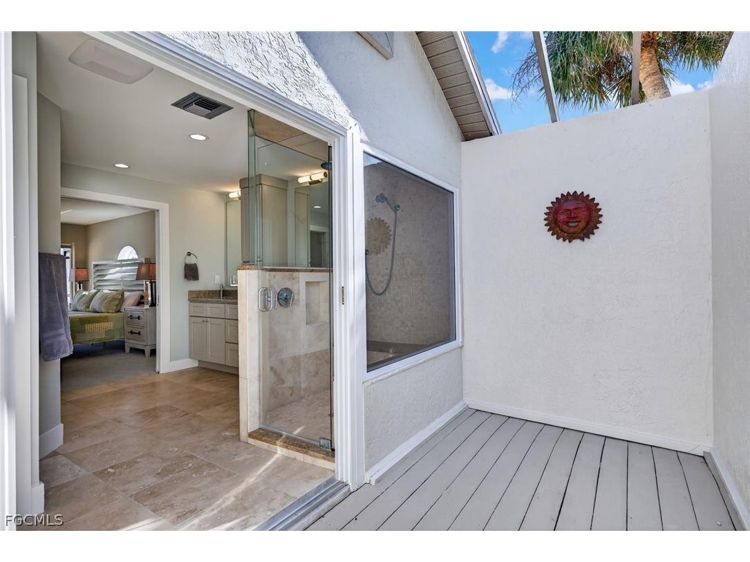 686 Emeril Court Sanibel FL 33957 2026004589 image23