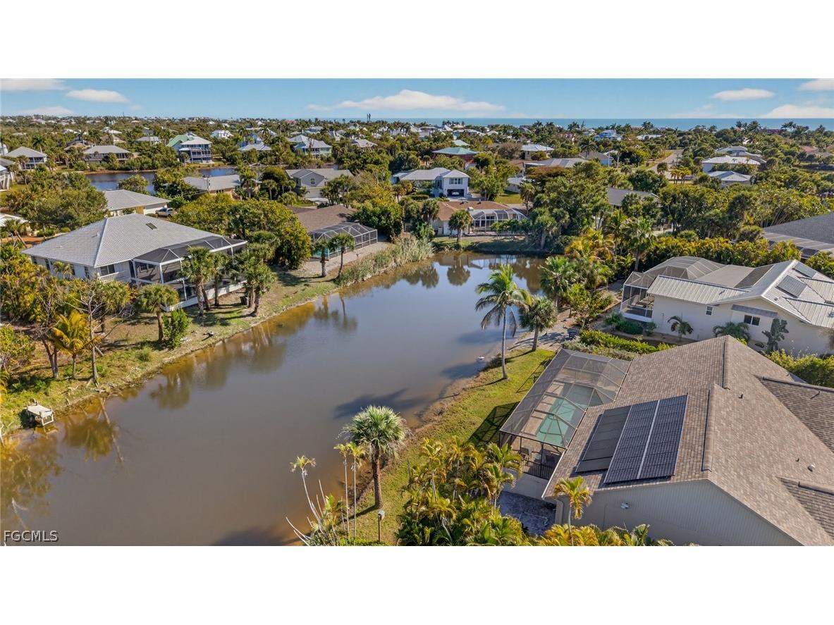 686 Emeril Court Sanibel FL 33957 2026004589 image38