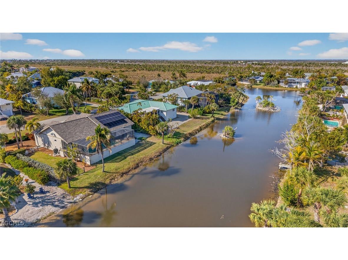 686 Emeril Court Sanibel FL 33957 2026004589 image42