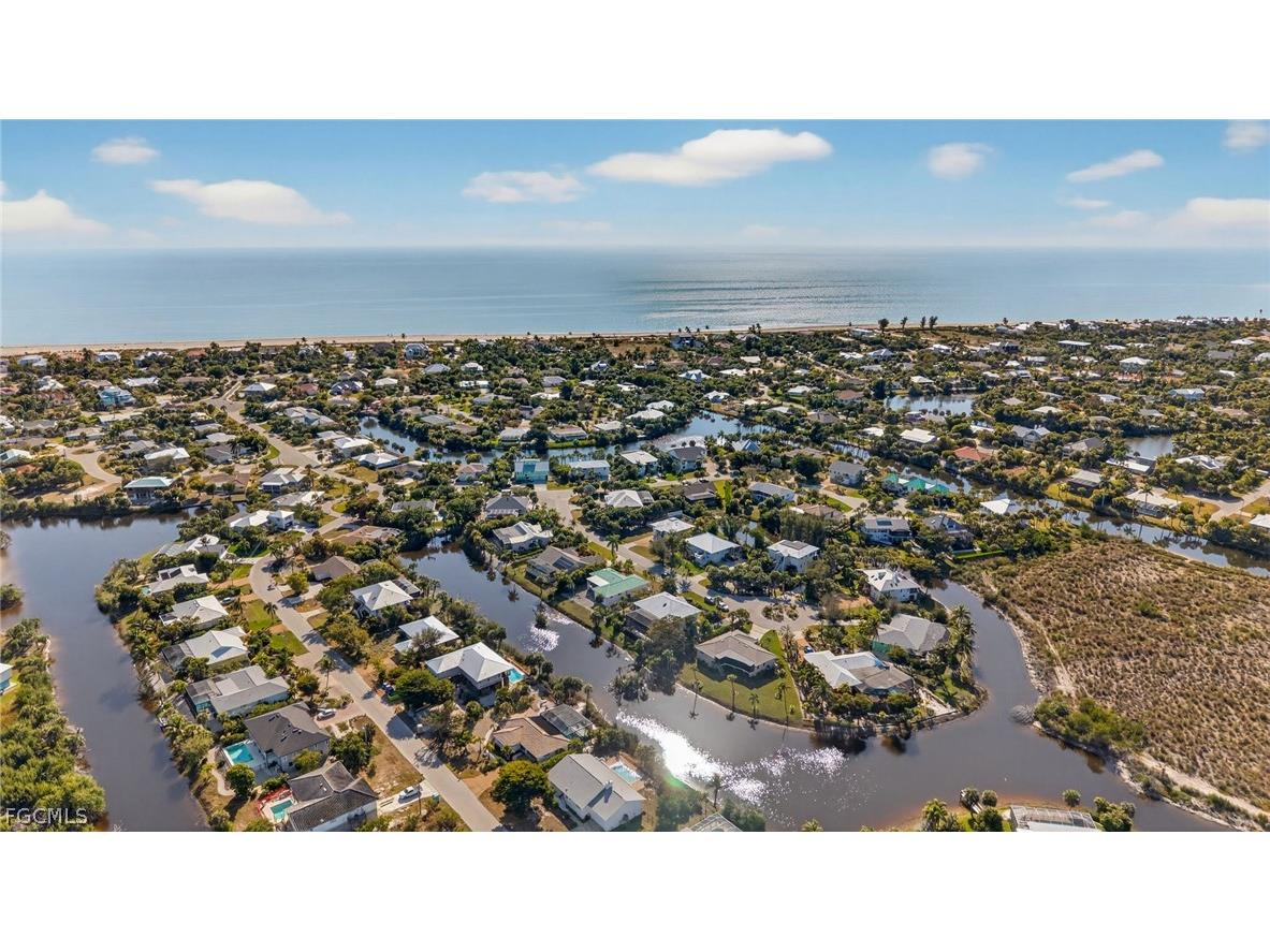 686 Emeril Court Sanibel FL 33957 2026004589 image43