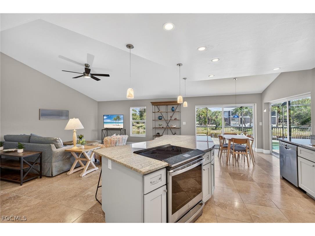 686 Emeril Court Sanibel FL 33957 2026004589 image7