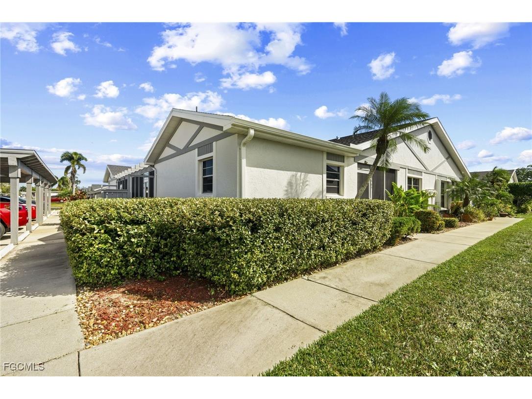 6865 Sandtrap Drive Fort Myers FL 33919 2025018818 image1