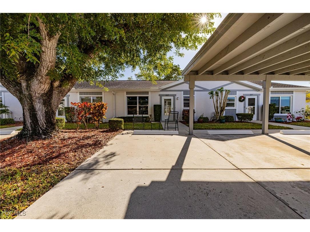6869 Bogey Drive Fort Myers FL 33919 2025025380 image1