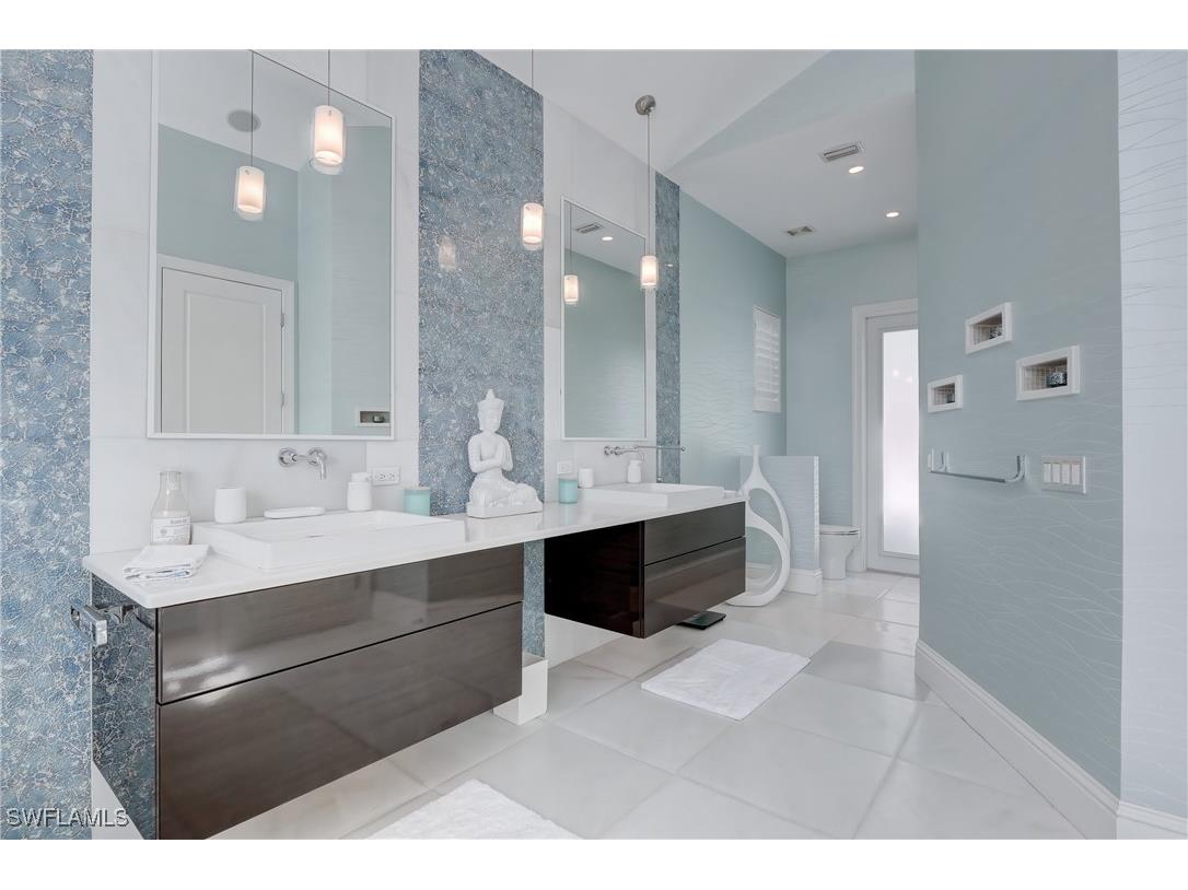 687 9th Avenue S Naples FL 34102 225070622 image10