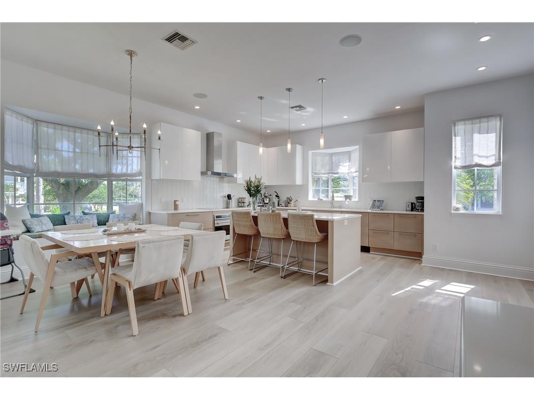 687 9th Avenue S Naples FL 34102 225070622 image16