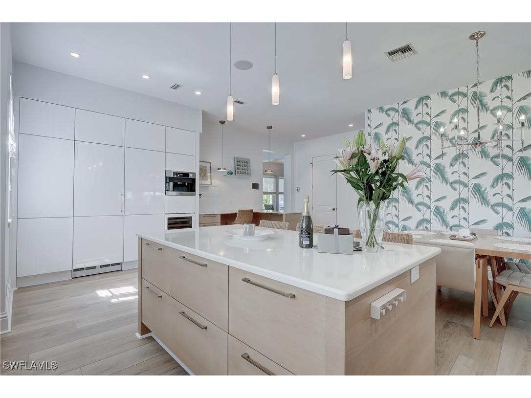 687 9th Avenue S Naples FL 34102 225070622 image21