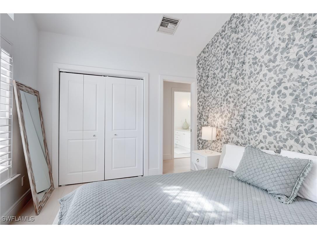 687 9th Avenue S Naples FL 34102 225070622 image31