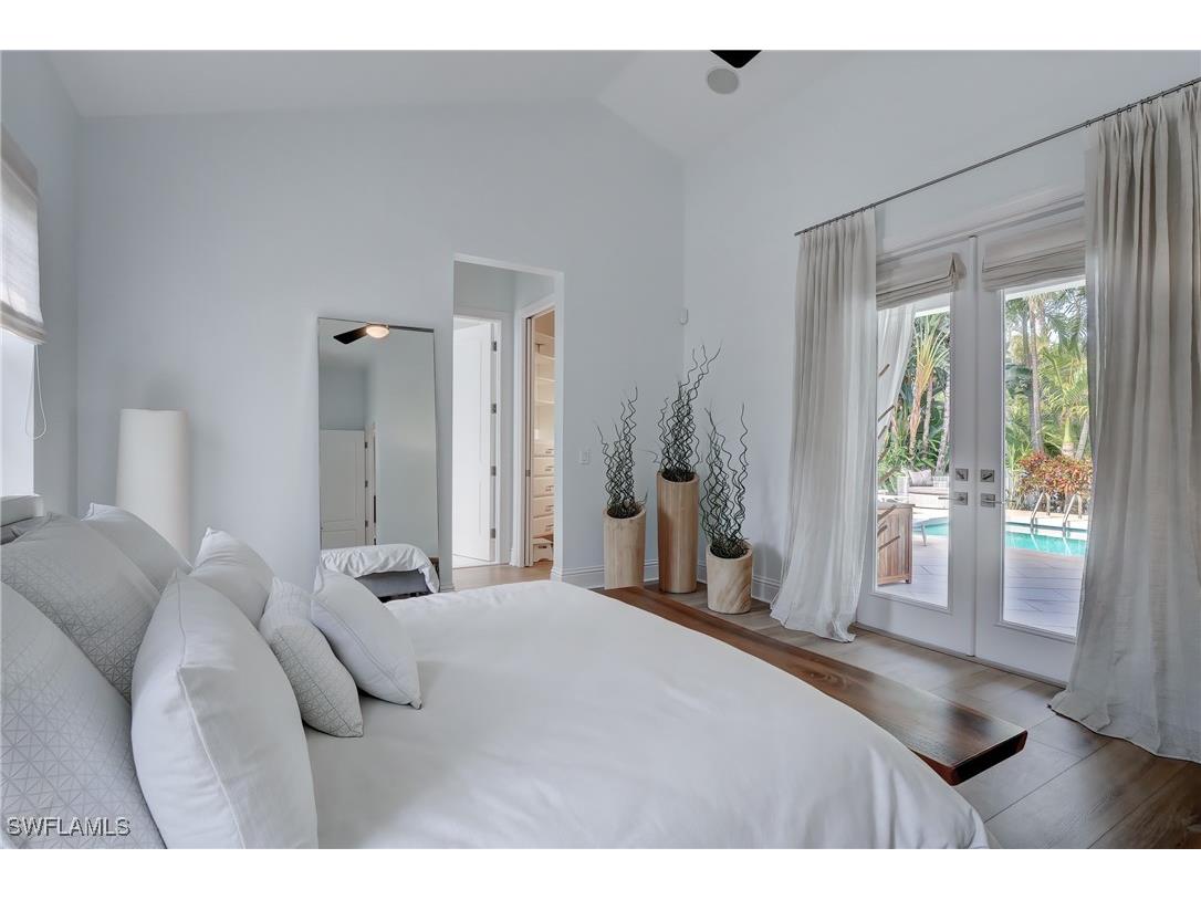 687 9th Avenue S Naples FL 34102 225070622 image6