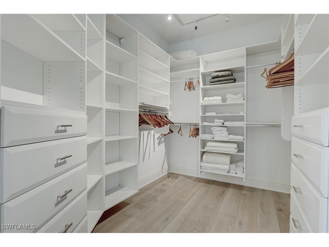 687 9th Avenue S Naples FL 34102 225070622 image8