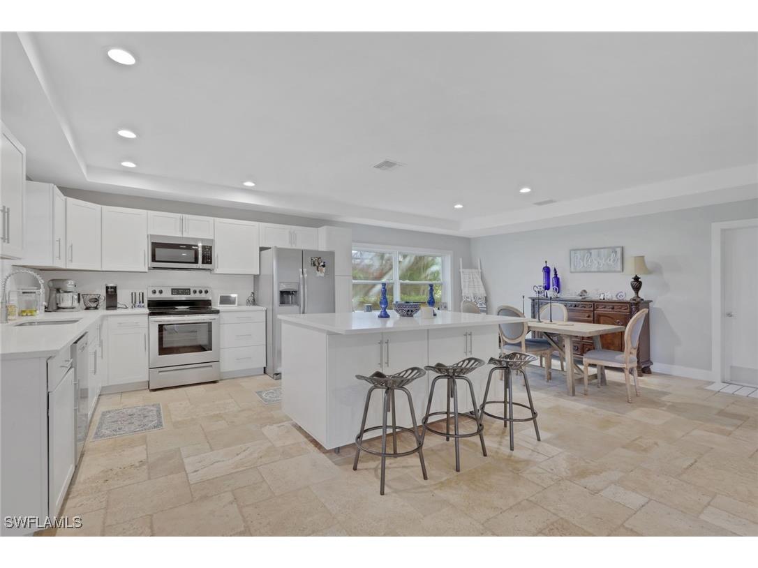 687 Cypress Way E Naples FL 34110 225079743 image10