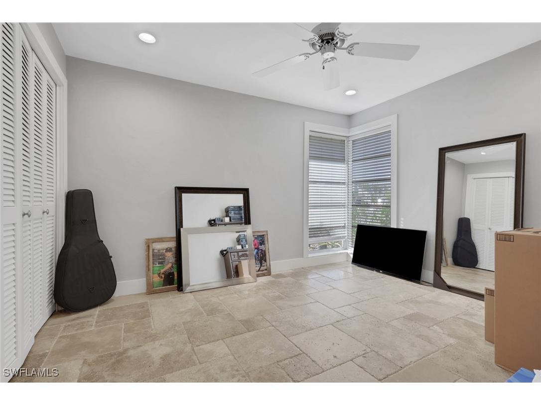 687 Cypress Way E Naples FL 34110 225079743 image19