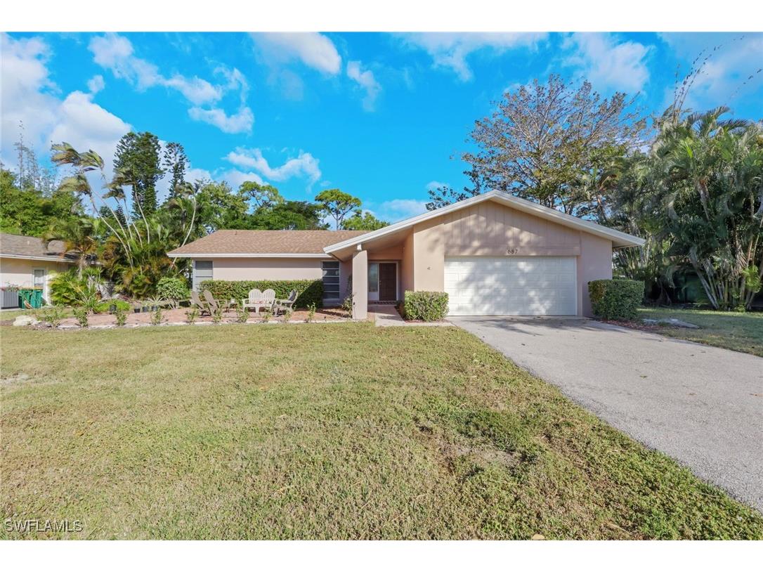 687 Cypress Way E Naples FL 34110 225079743 image2