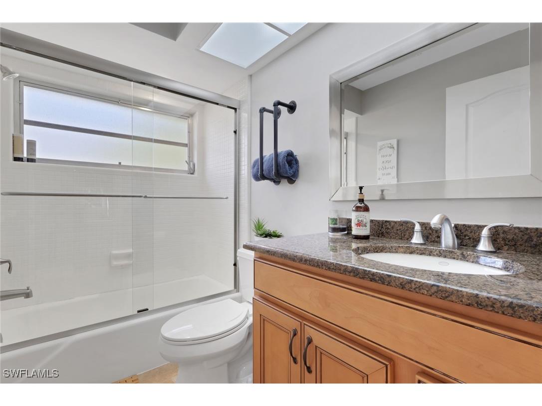 687 Cypress Way E Naples FL 34110 225079743 image20