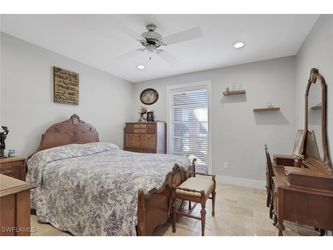 687 Cypress Way E Naples FL 34110 225079743 image22