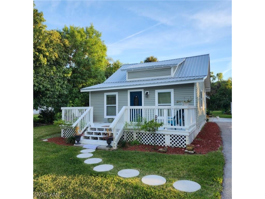 687 Fort Thompson Avenue Labelle FL 33935 224015671 image1