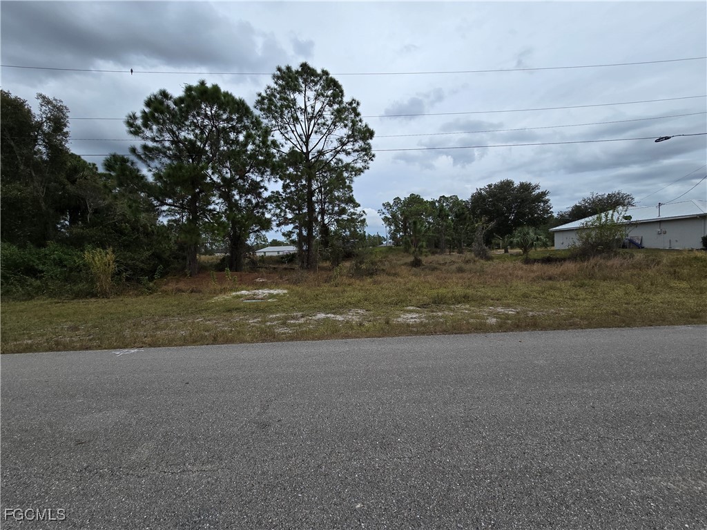 687 Foxchase Drive Lehigh Acres FL 33974 2025026414 image1