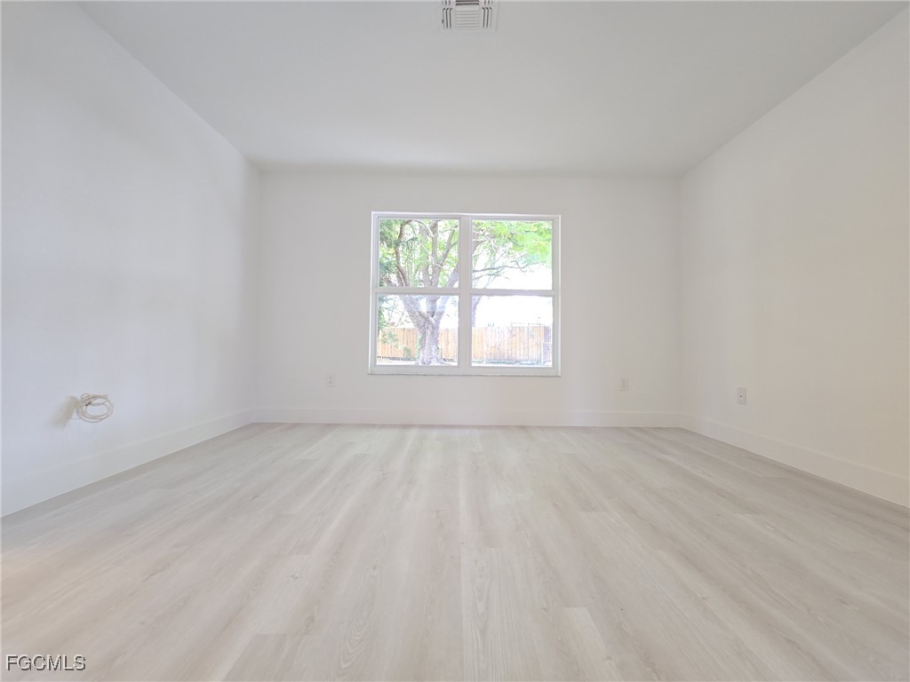 687 Grove Drive Naples FL 34120 225047185 image32