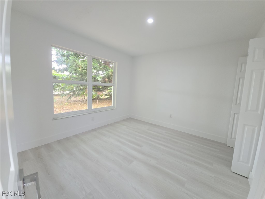 687 Grove Drive Naples FL 34120 225047185 image40