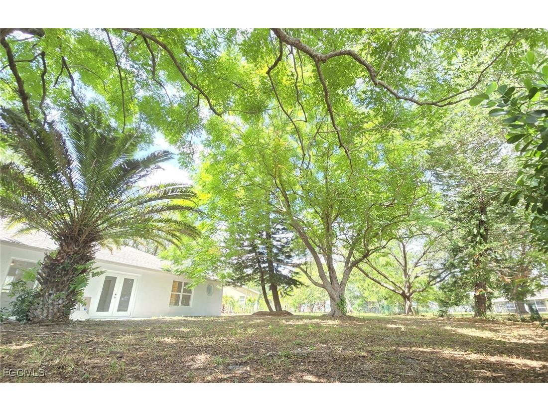 687 Grove Drive Naples FL 34120 225047185 image44