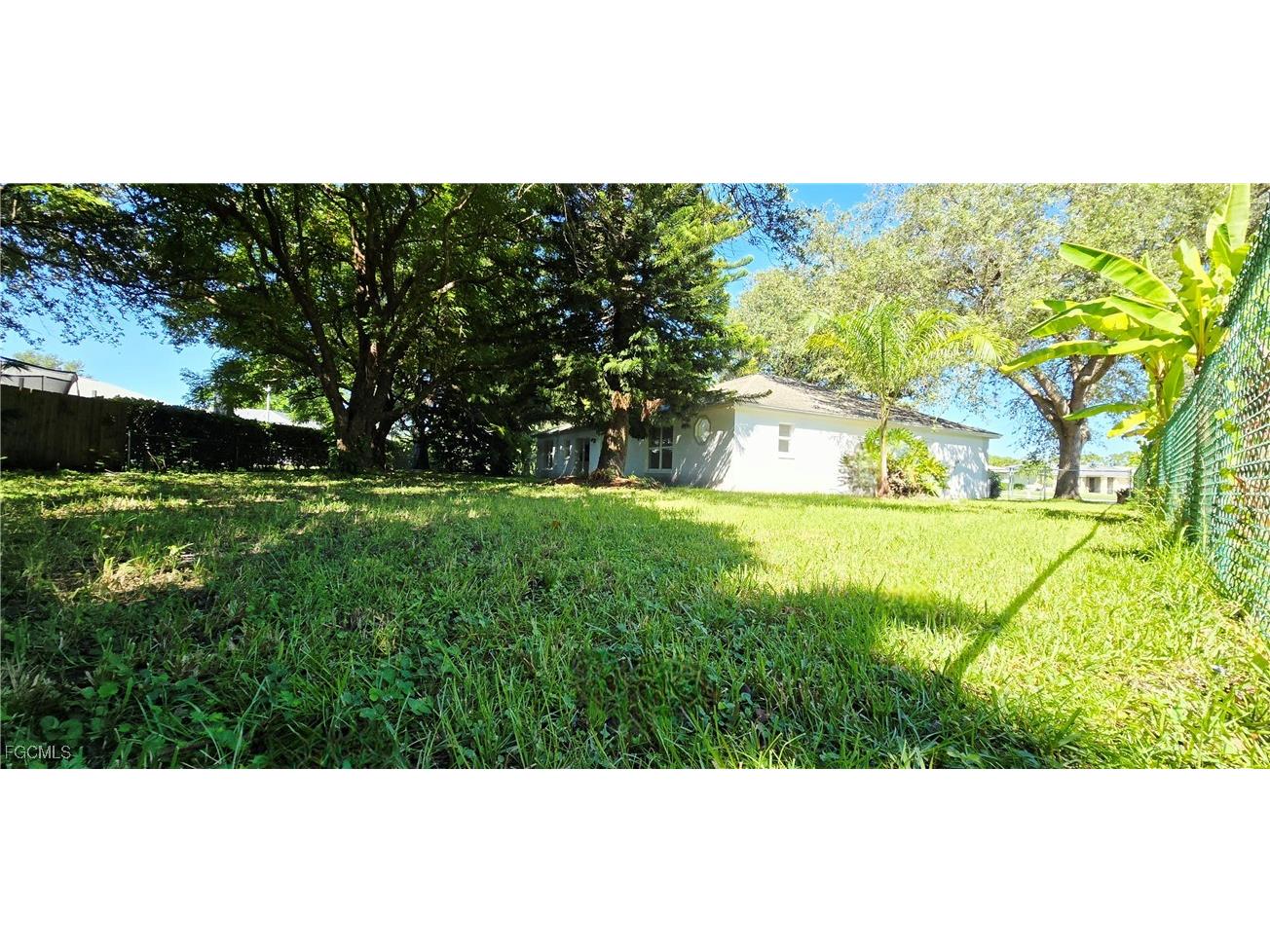 687 Grove Drive Naples FL 34120 225047185 image6