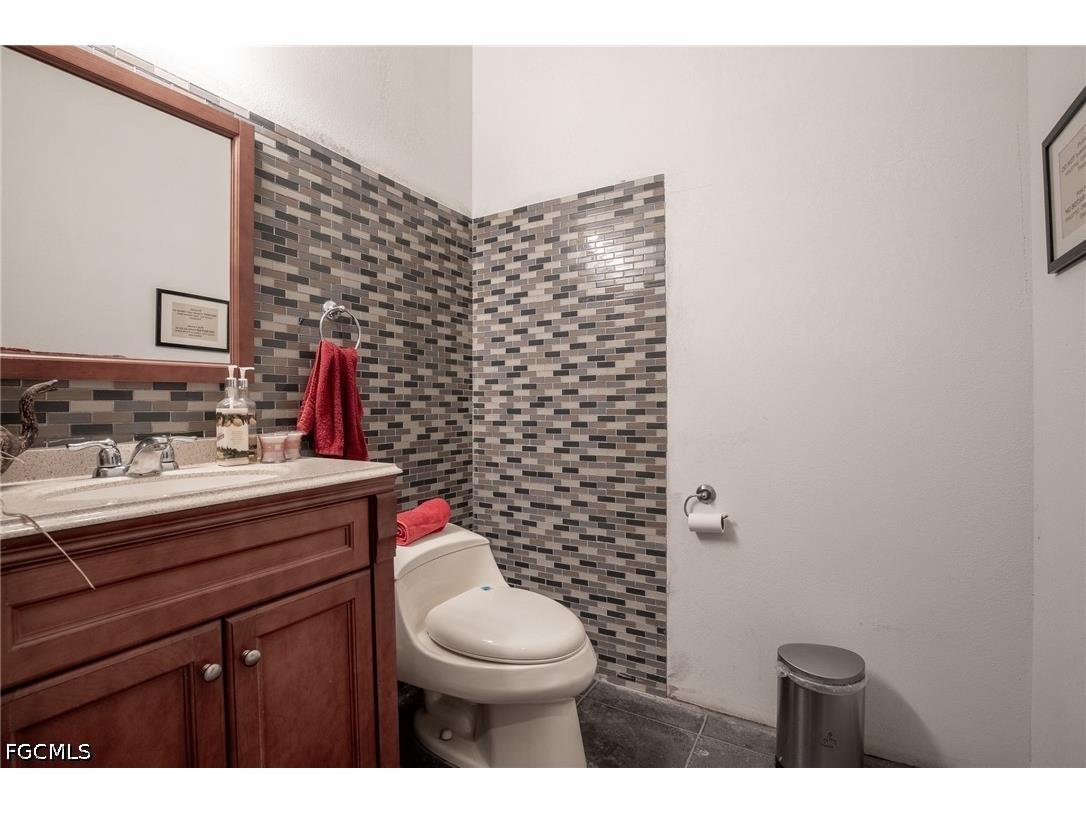 687 Montura Avenue Clewiston FL 33440 2026015218 image23