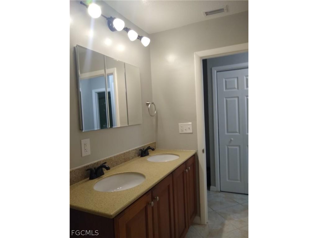 6870 Golden Road North Fort Myers FL 33917 2026008140 image8