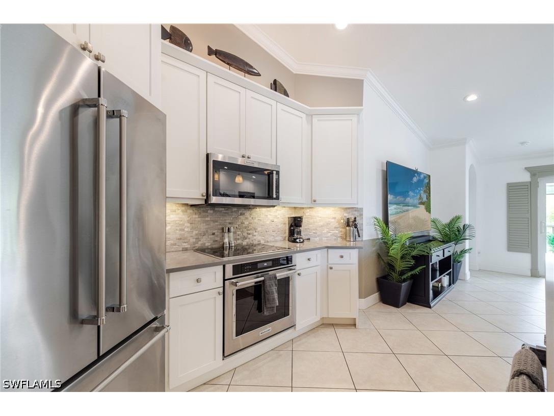 6871 Sterling Greens Drive #202 Naples FL 34104 226013648 image15