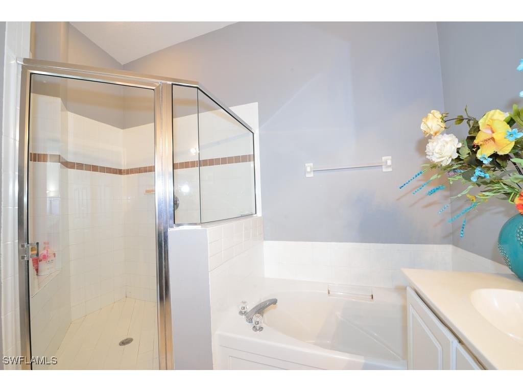 6878 Sterling Greens Court #202 Naples FL 34104 225075997 image9