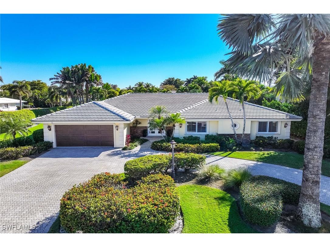 688 Parkview Lane Naples FL 34103 226004586 image1