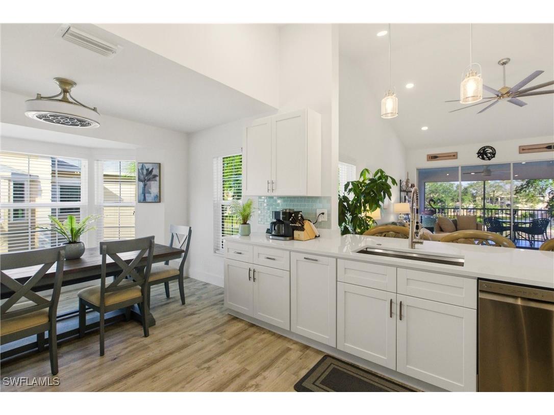 688 Wiggins Lake Drive #201 Naples FL 34110 225081665 image11