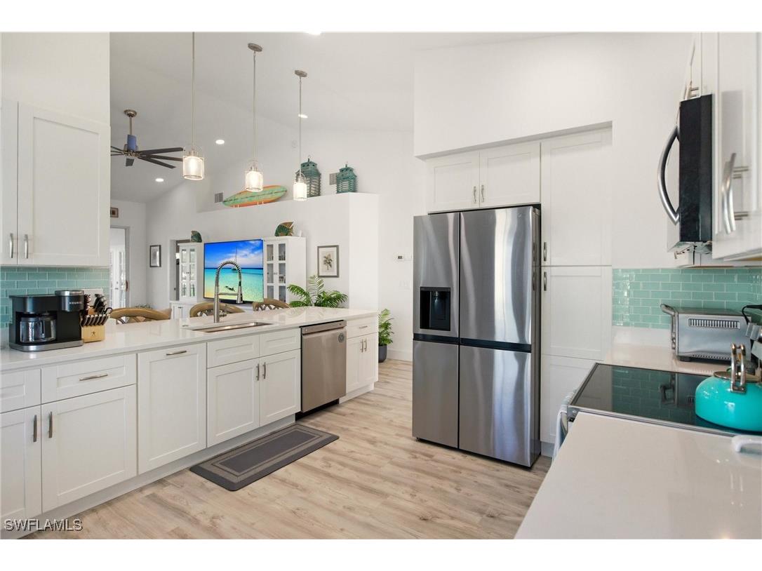 688 Wiggins Lake Drive #201 Naples FL 34110 225081665 image12