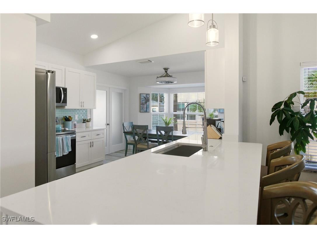 688 Wiggins Lake Drive #201 Naples FL 34110 225081665 image14