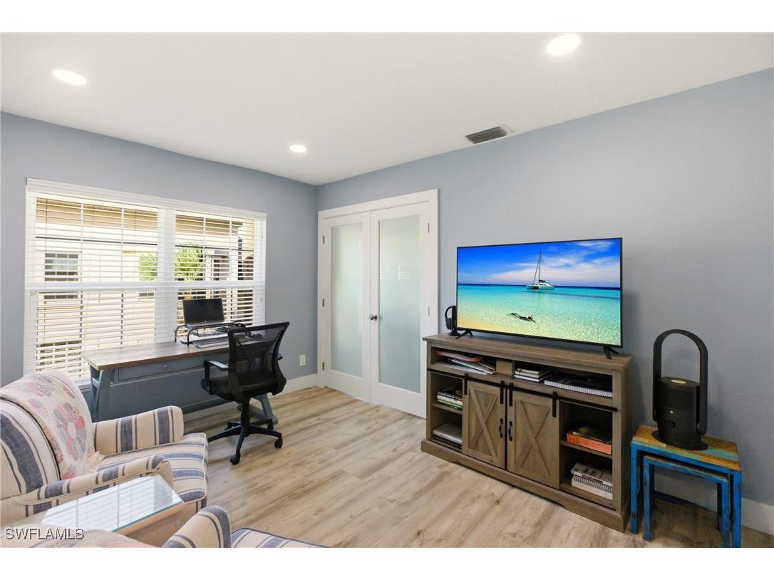 688 Wiggins Lake Drive #201 Naples FL 34110 225081665 image20